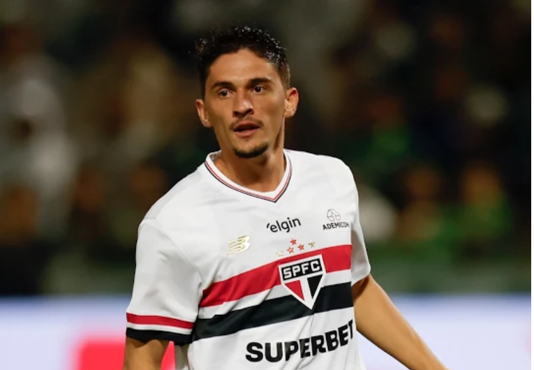 imagem da materia: São Paulo tem meio-campo desfalcado e alguns retornos para enfrentar o Grêmio