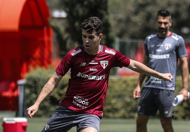 imagem da materia: São Paulo atualiza situação dos atletas lesionados