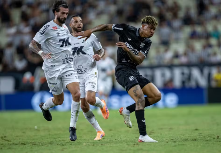 imagem da materia: Santos é dominado e perde por 3 a 0 para o Ceará