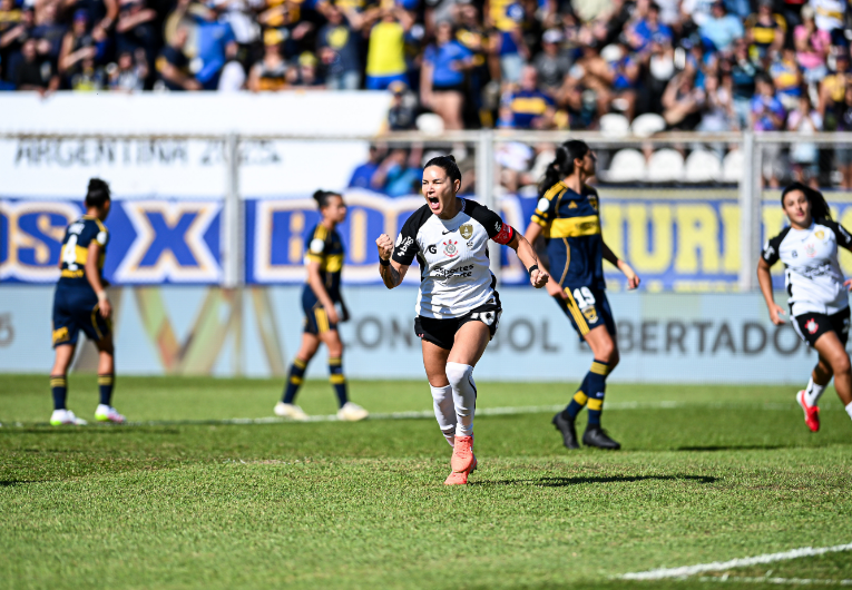 imagem da materia: Corinthians goleia Boca e avança à semi da Libertadores Feminina