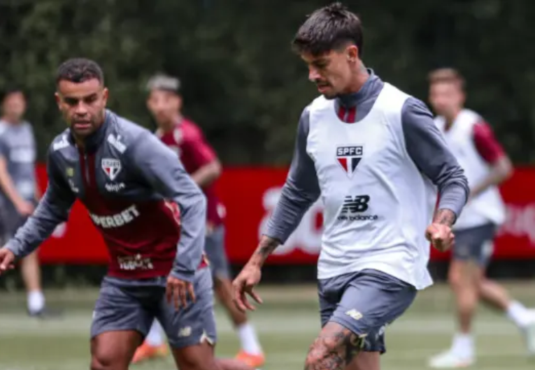imagem da materia: São Paulo monitora lesionados e ajusta rotina antes de duelo contra o Bahia