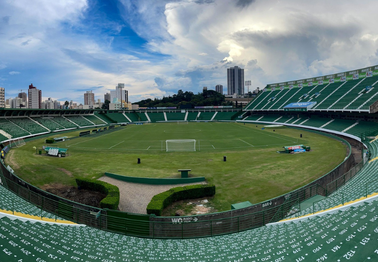 imagem da materia: Guarani inicia reforma no gramado do Brinco de Ouro