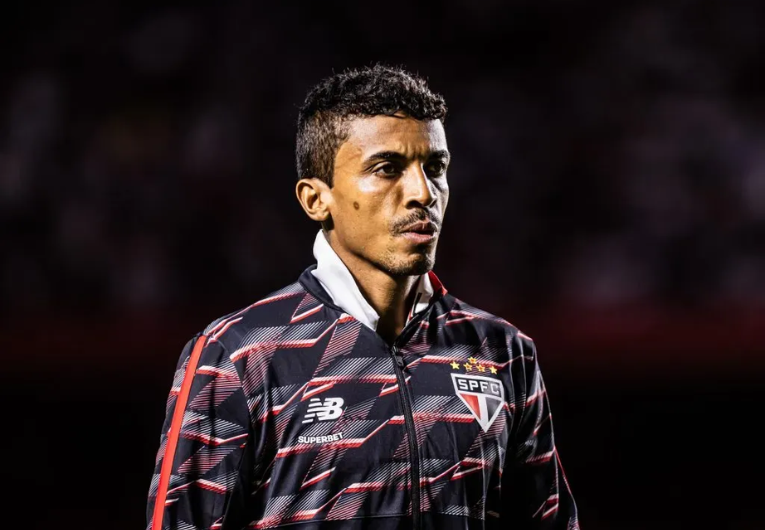 imagem da materia: Luiz Gustavo vira opção diante dos desfalques do SPFC