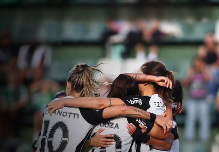 imagem da materia: Corinthians vence nos pênaltis e conquista o hexacampeonato da Libertadores