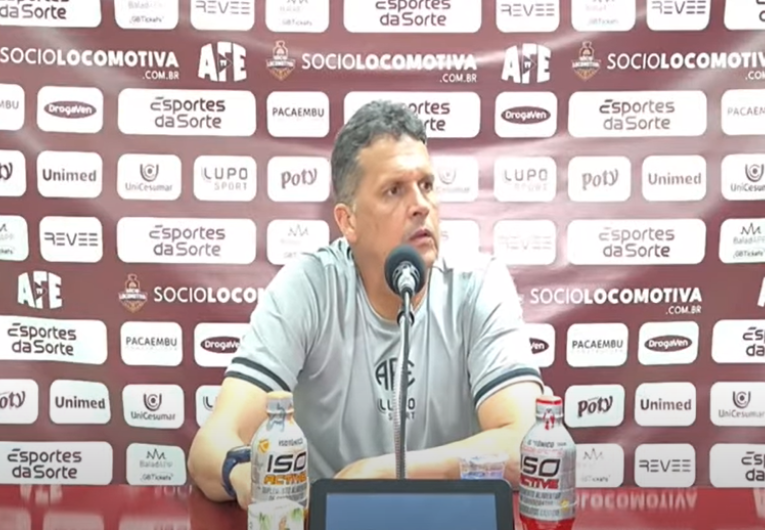 imagem da materia: Claudinei cobra postura após empate com o Paysandu