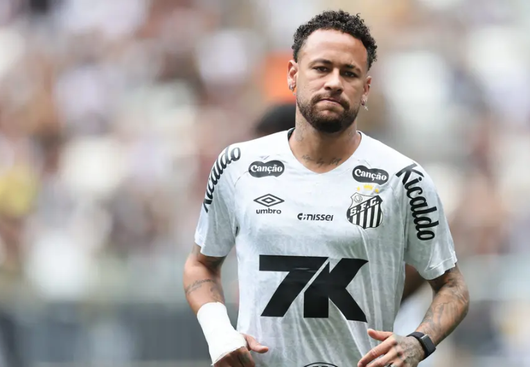 imagem da materia: Santos adota cautela e deixa renovação de Neymar para dezembro