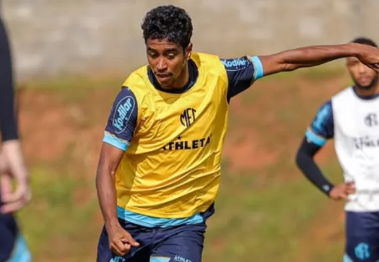 imagem da materia: Gabriel sofre lesão na coxa e desfalca o Mirassol contra o São Paulo