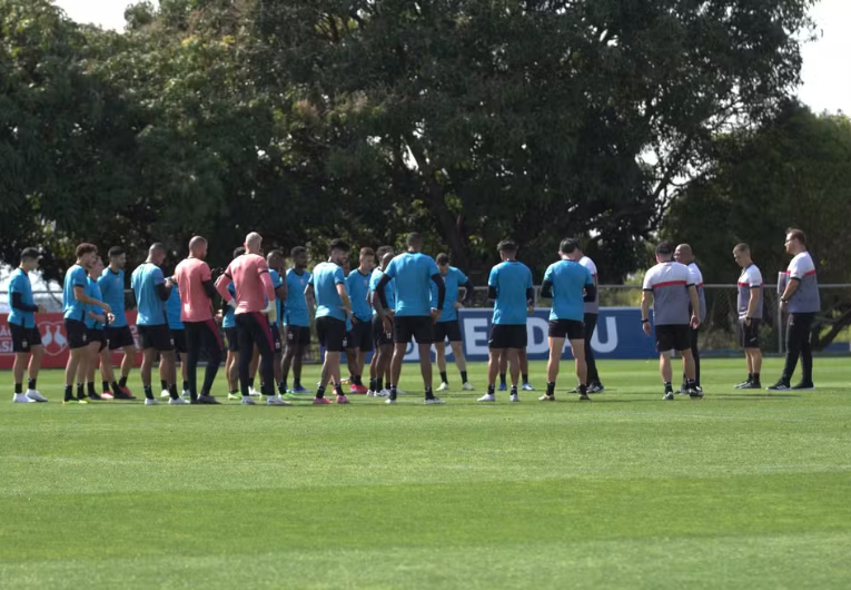 imagem da materia: Botafogo-SP amplia risco de queda e vive drama na Série B