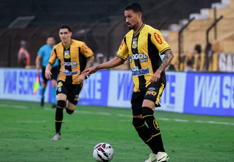 imagem da materia: Lucca encerra jejum e volta a marcar após um ano