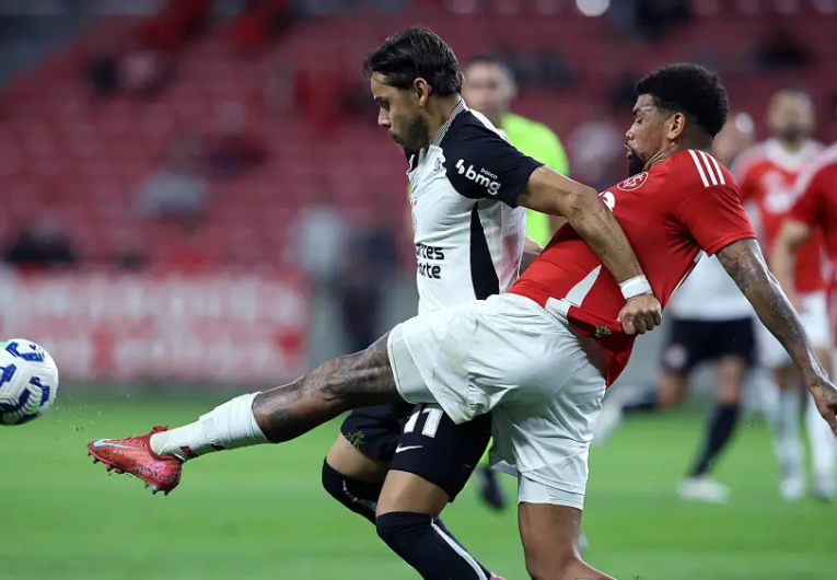 imagem da materia: Corinthians soma 15 decisões contra após novo VAR polêmico
