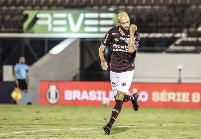 imagem da materia: Carlão mira liderança na artilharia e foco no coletivo