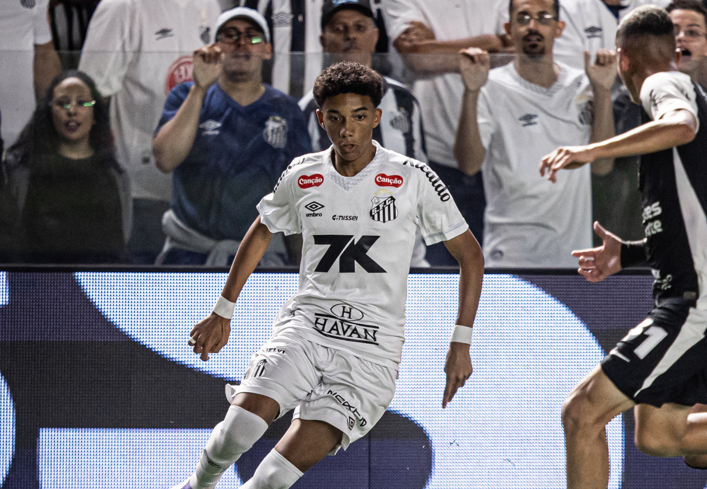 imagem da materia: Robinho Jr entra em clássico e Vojvoda fala sobre o jogador