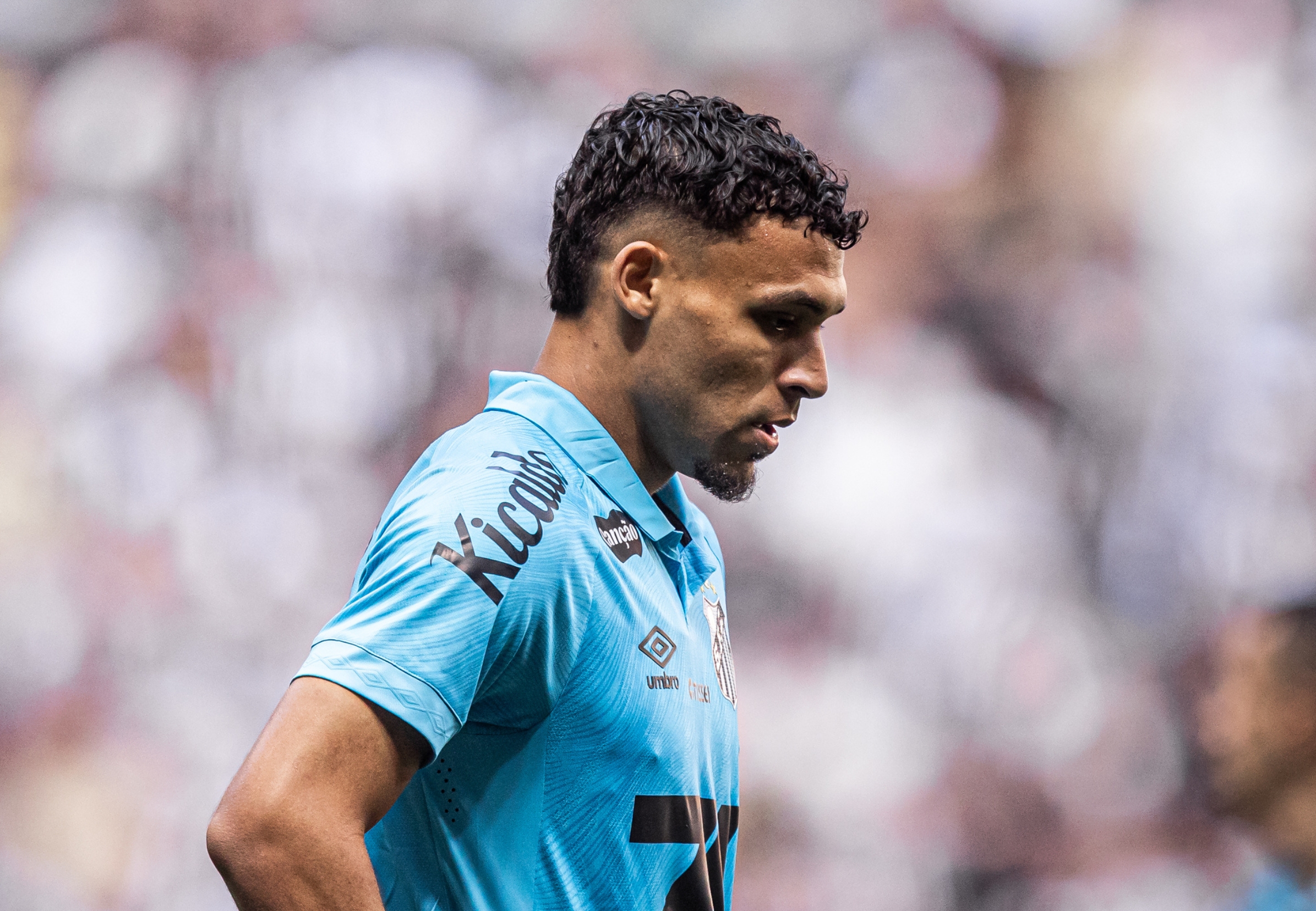 imagem da materia: Meio-campista deve retornar ao Santos no clássico