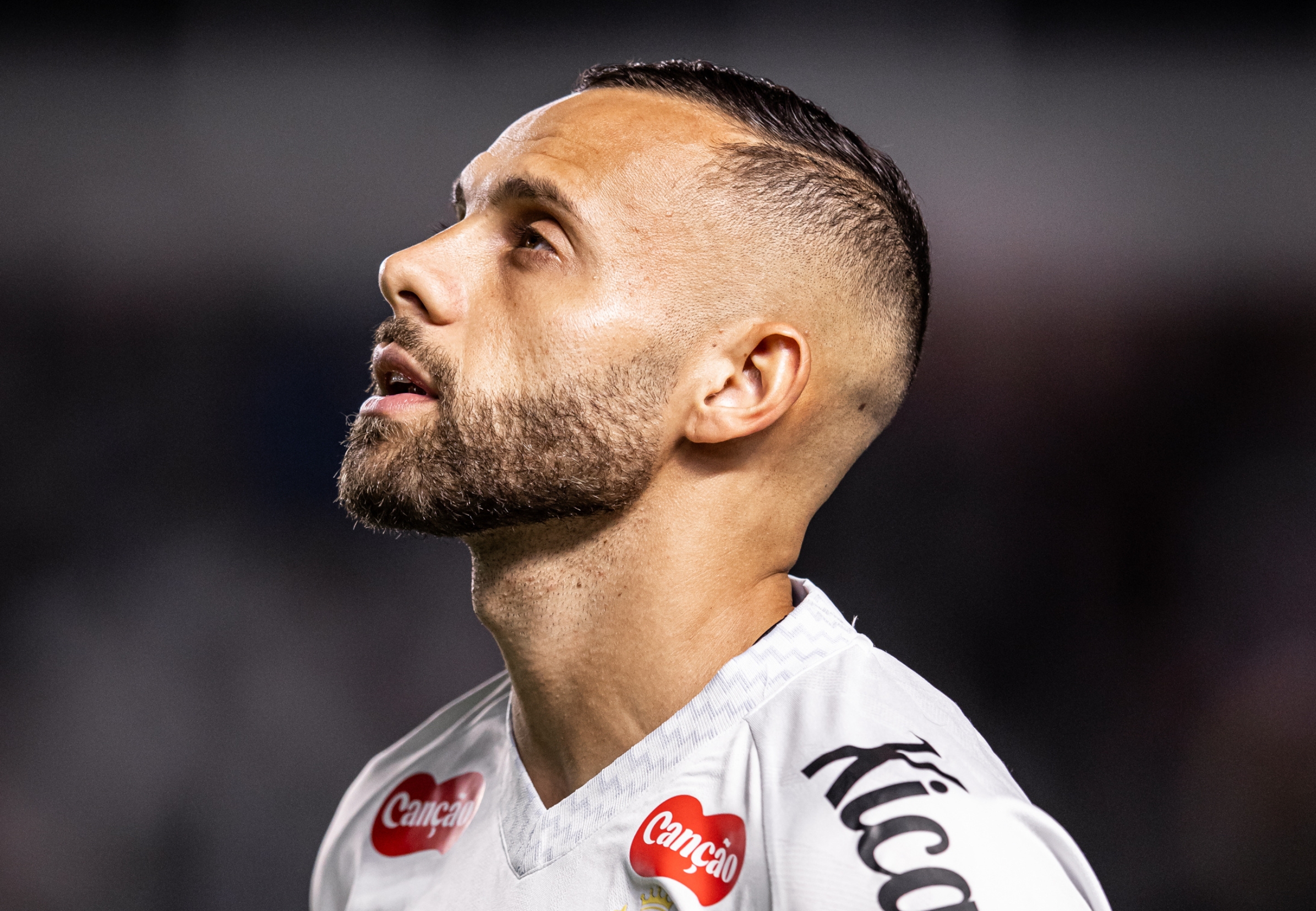 imagem da materia: Guilherme volta a ser duramente criticado pela torcida do Santos