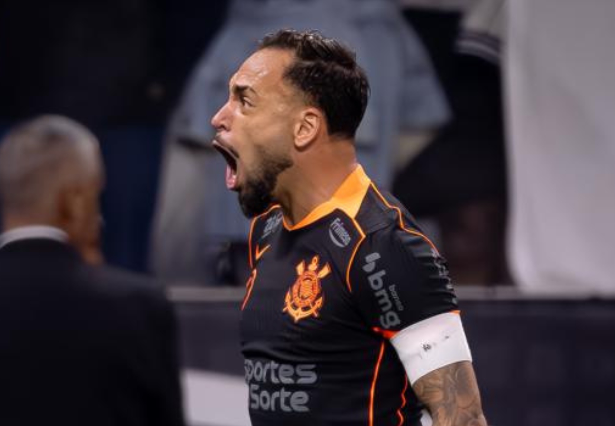 imagem da materia: Corinthians melhora e sonha com Sul-Americana