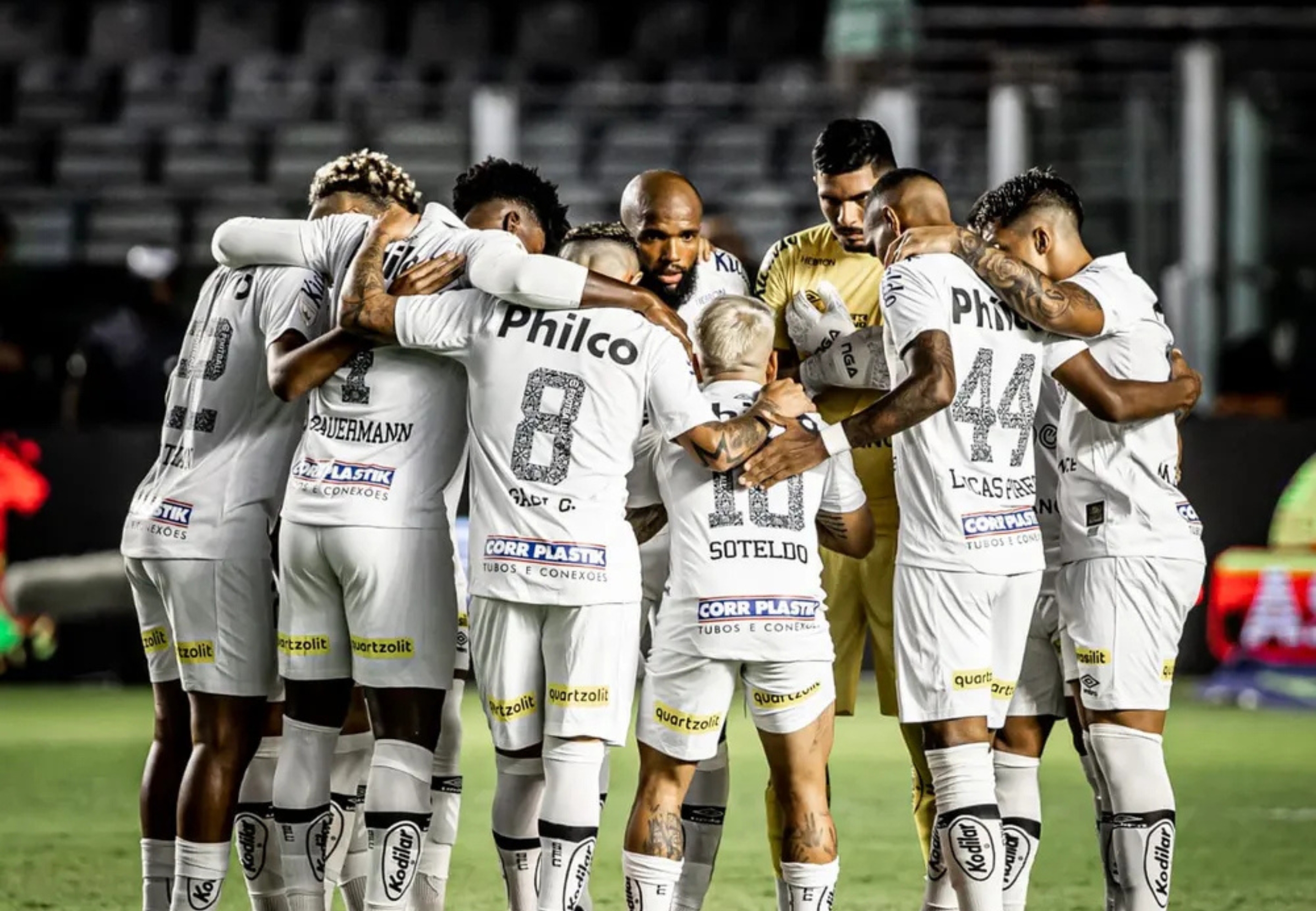 imagem da materia: Fantasma do rebaixamento assusta o Santos novamente