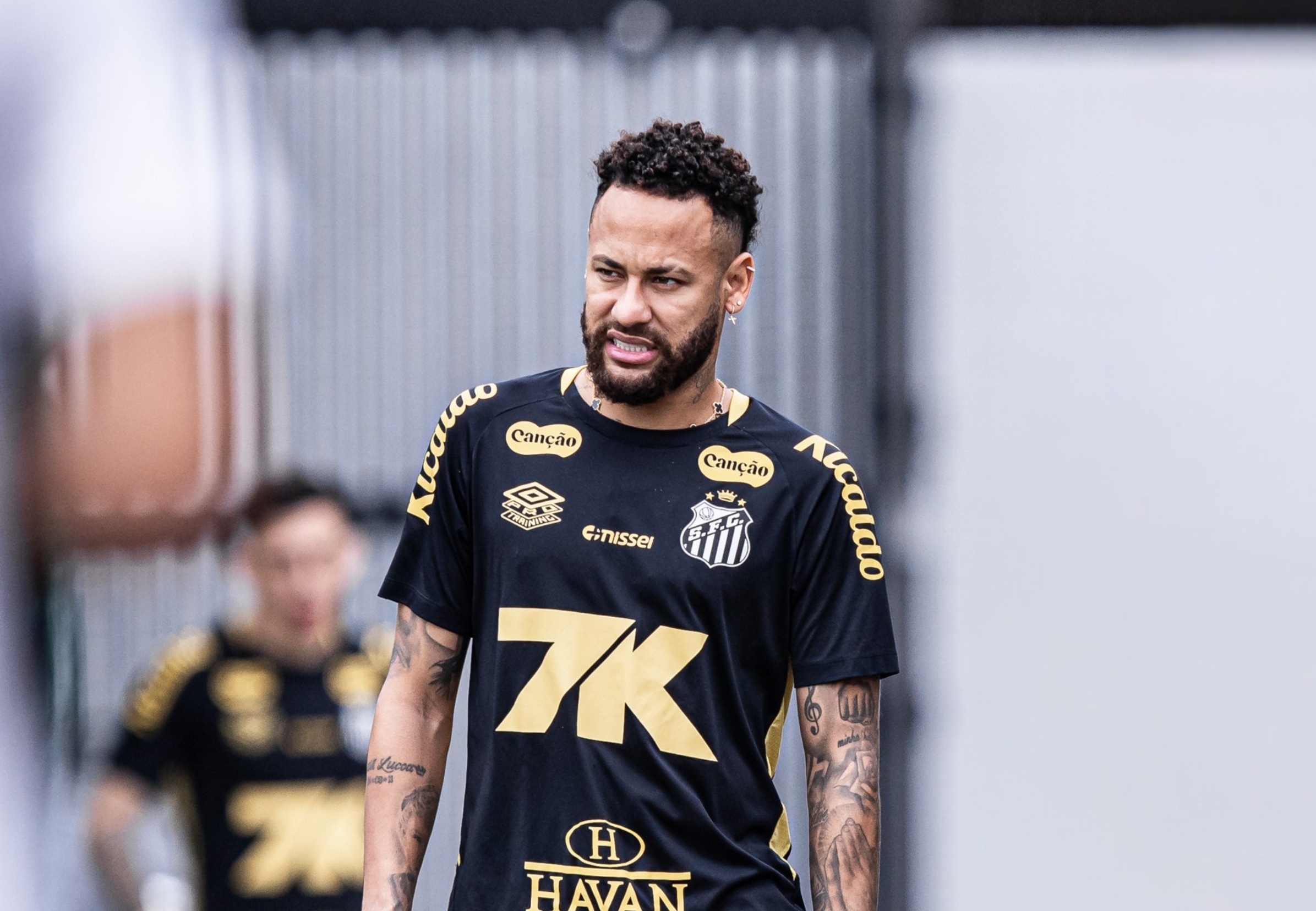 imagem da materia: Santos sonha com Neymar em campo, mas mantém precaução