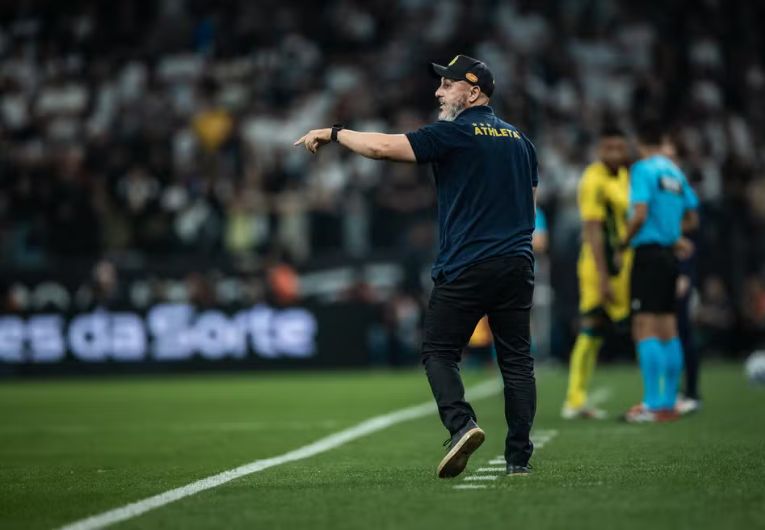 imagem da materia: Guanaes vê 'placar enganoso' e pede foco para o Mirassol