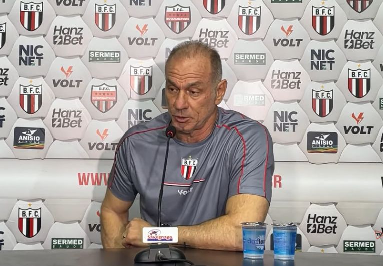 imagem da materia: Interino do Botafogo-SP faz alerta sobre reta final