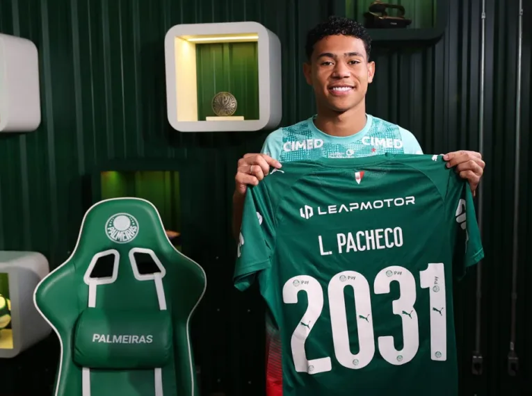Luis Pacheco renova contrato com o Palmeiras até 2031