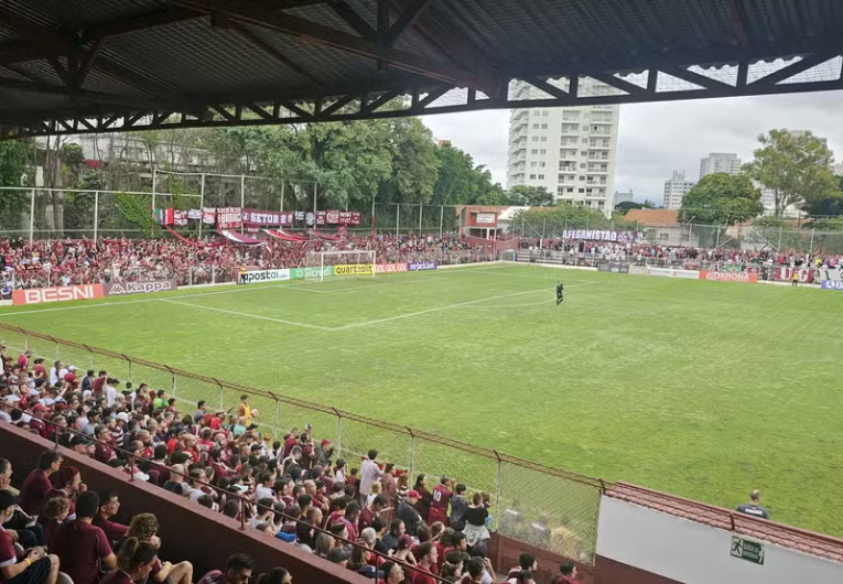 imagem da materia: SAF do Juventus é impedida de trocar grama de estádio por sintética
