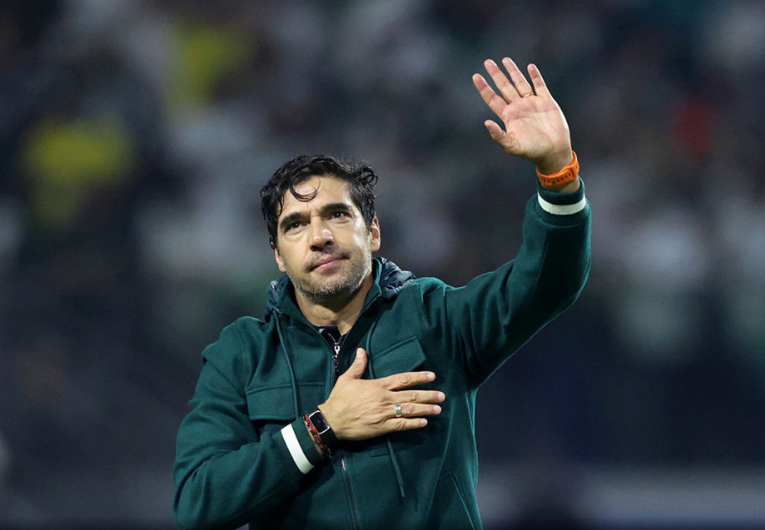 imagem da materia: Mudança de Abel na escalação influencia em derrota do Palmeiras