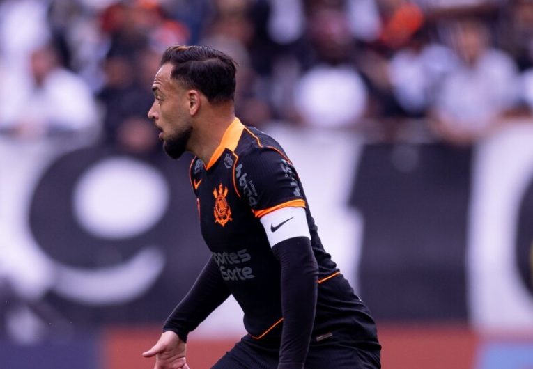 imagem da materia: Corinthians pode ter retorno de volante para jogo com Botafogo