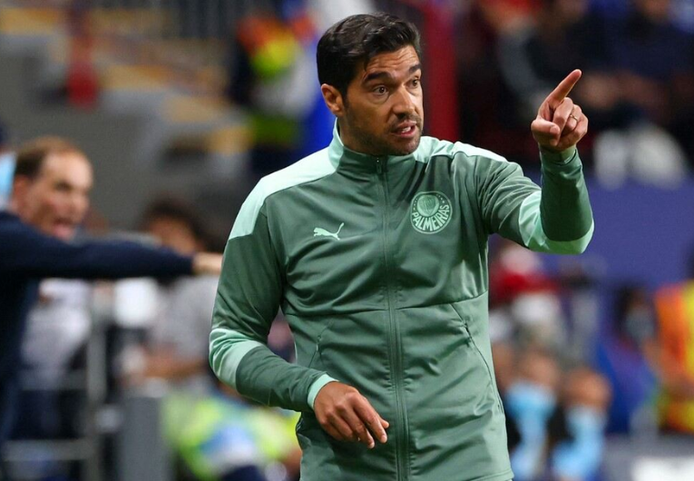 imagem da materia: Só cinco treinadores comandaram times paulistas o ano inteiro