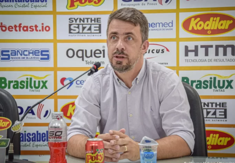 imagem da materia: Goiás mira contratação do diretor de futebol Michel Alves