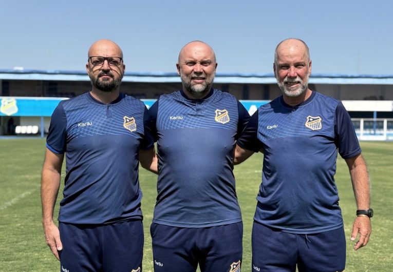 imagem da materia: Ademir Fesan explica escolha pelo Água Santa: