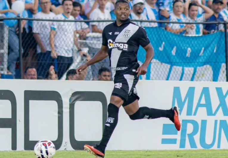 imagem da materia: Ponte encaminha renovação com lateral do time campeão