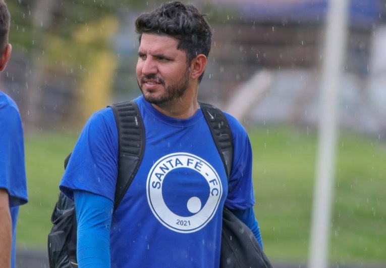 imagem da materia: Tikinho traça metas claras em grupo equilibrado da Copinha