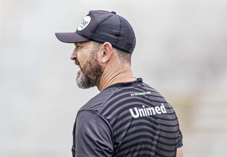 imagem da materia: Moisés Egert celebra vitória do XV fora e destaca evolução