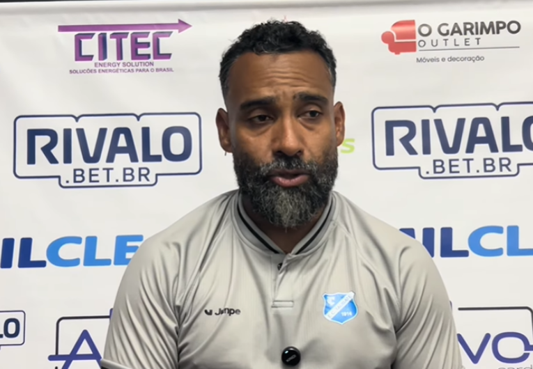 imagem da materia: Dyego Coelho avalia como positivo o empate com a Inter