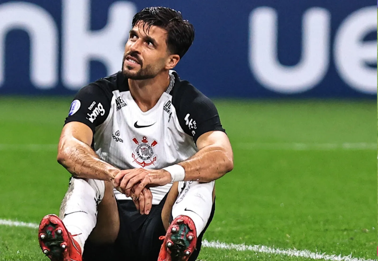 imagem da materia: Corinthians e Héctor Hernández têm acordo para rescisão