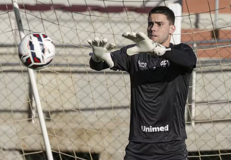 imagem da materia: Denis Júnior exalta início invicto da Ferroviária