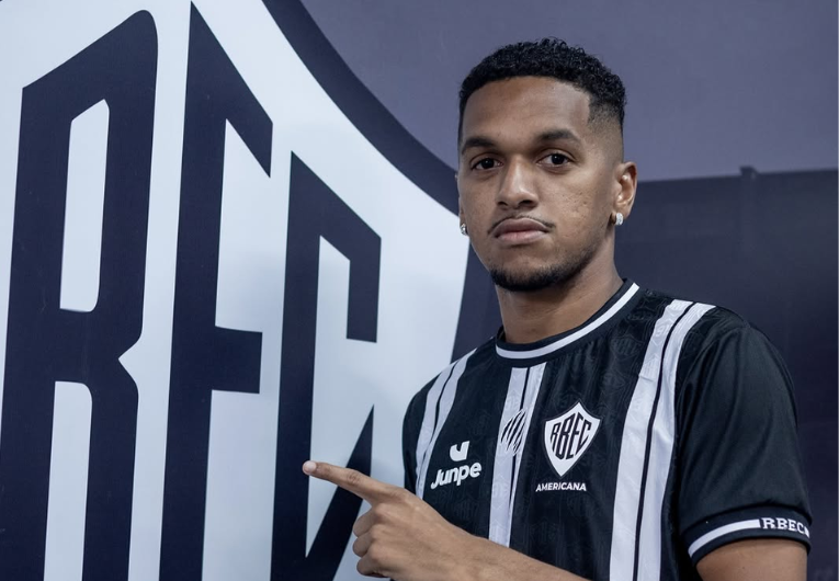 imagem da materia: Rio Branco anuncia atacante Adson para a disputa do Paulistão A3