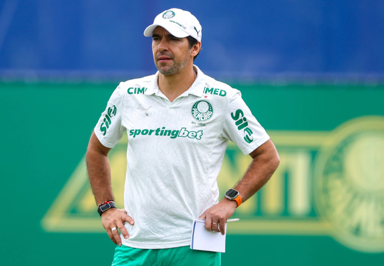 imagem da materia: Abel Ferreira comenta pré-temporada e a contratação de Marlon Freitas