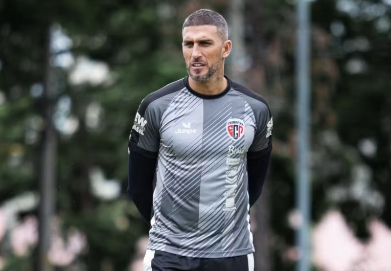 imagem da materia: Rafael Marques valoriza empate fora de casa