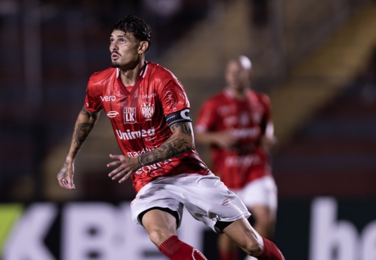 imagem da materia: Defesa forte é base do trabalho com Guilherme Alves, analisa capitão