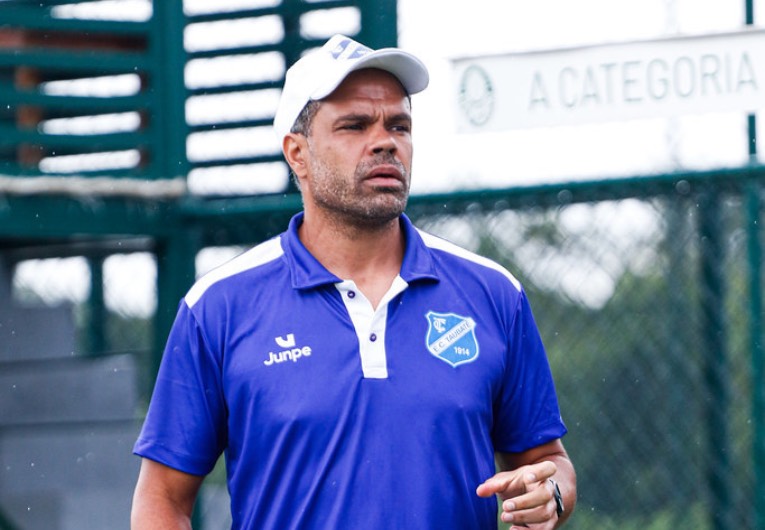 imagem da materia: Técnico do Taubaté comenta preparação para a Copinha