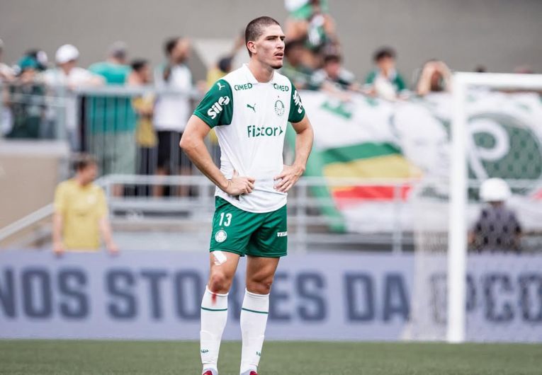 imagem da materia: Udinese prepara oferta milionária por promessa do Palmeiras