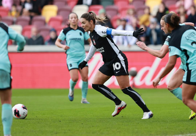imagem da materia: Com gol de Zanotti, Corinthians está na final da Copa das Campeãs