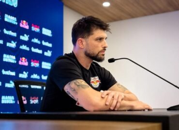 Tiago Volpi explicou decisão de acertar com o Bragantino
