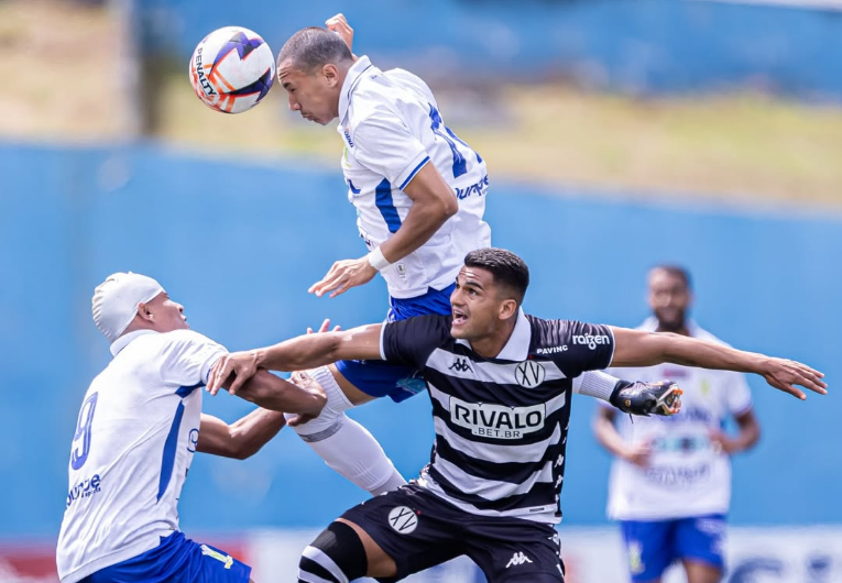 imagem da materia: Santo André faz 1 a 0 no XV e vence a primeira na A2