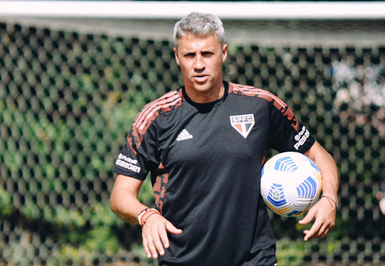 imagem da materia: Crespo aposta na base para suprir carências no São Paulo