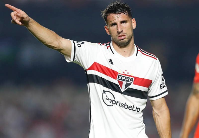 imagem da materia: Recuperado, Jonathan Calleri entra na mira do Boca Juniors