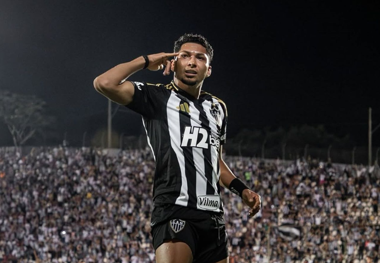 imagem da materia: Santos avança e fica perto de fechar com o atacante Rony