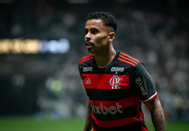 imagem da materia: Corinthians disputa com o São Paulo a contratação de Allan