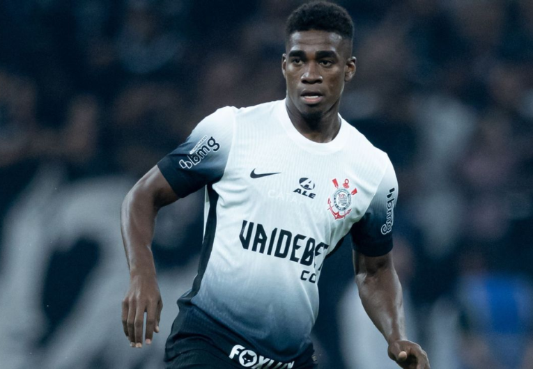 imagem da materia: Em acordo com o Corinthians, Internacional avança por Félix Torres